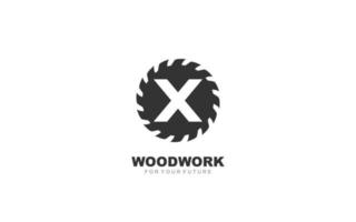 x logotyp sågverk vektor för träbearbetning företag. första brev snickeri mall vektor illustration för din varumärke.