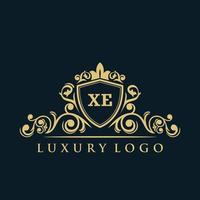 brev xe logotyp med lyx guld skydda. elegans logotyp vektor mall.