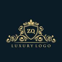 buchstabe zq logo mit luxuriösem goldschild. Eleganz-Logo-Vektorvorlage. vektor