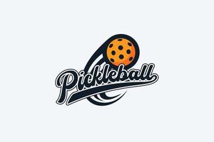 Pickleball-Logo mit einer Kombination aus Schriftzug und beweglichem Pickleball vektor