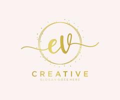 första ev feminin logotyp. användbar för natur, salong, spa, kosmetisk och skönhet logotyper. platt vektor logotyp design mall element.