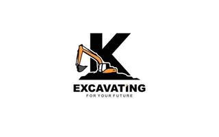 k-Logo-Bagger für Bauunternehmen. Schwermaschinenschablonen-Vektorillustration für Ihre Marke. vektor