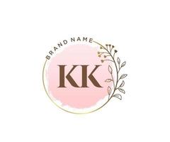 första kk feminin logotyp. användbar för natur, salong, spa, kosmetisk och skönhet logotyper. platt vektor logotyp design mall element.