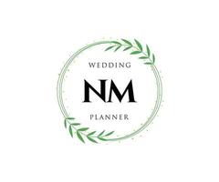 nm initialen brief hochzeitsmonogramm logos sammlung, handgezeichnete moderne minimalistische und florale vorlagen für einladungskarten, save the date, elegante identität für restaurant, boutique, café im vektor