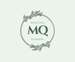 mq initialen brief hochzeitsmonogramm logos sammlung, handgezeichnete moderne minimalistische und florale vorlagen für einladungskarten, save the date, elegante identität für restaurant, boutique, café im vektor