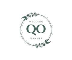 qo initialer brev bröllop monogram logotyper samling, hand dragen modern minimalistisk och blommig mallar för inbjudan kort, spara de datum, elegant identitet för restaurang, boutique, Kafé i vektor