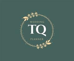 tq initialen brief hochzeit monogramm logos sammlung, handgezeichnete moderne minimalistische und florale vorlagen für einladungskarten, save the date, elegante identität für restaurant, boutique, café im vektor