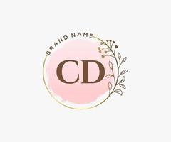 första CD feminin logotyp. användbar för natur, salong, spa, kosmetisk och skönhet logotyper. platt vektor logotyp design mall element.