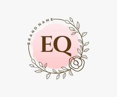 anfängliches eq feminines logo. verwendbar für Natur-, Salon-, Spa-, Kosmetik- und Schönheitslogos. flaches Vektor-Logo-Design-Vorlagenelement. vektor