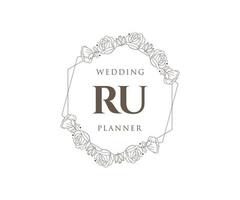 ru initialen brief hochzeitsmonogramm logos sammlung, handgezeichnete moderne minimalistische und florale vorlagen für einladungskarten, save the date, elegante identität für restaurant, boutique, café im vektor