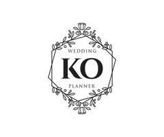 ko initialen brief hochzeitsmonogramm logos sammlung, handgezeichnete moderne minimalistische und florale vorlagen für einladungskarten, save the date, elegante identität für restaurant, boutique, café im vektor