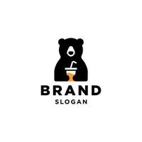 Björn och kopp logotyp, Björn innehav juice dryck med sugrör maskot tecknad serie vektor ikon illustration