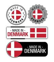 uppsättning av tillverkad i Danmark etiketter, logotyp, Danmark flagga, Danmark produkt emblem vektor