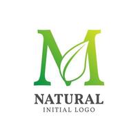 brev m med blad naturlig första vektor logotyp design