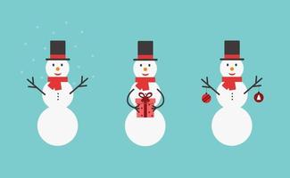 snögubbe vinter- högtider uppsättning isolerat på blå bakgrund. tre snowmen i hattar och halsdukar med snöflingor, gåva låda och jul bollar. jul och ny år firande. vektor illustration.