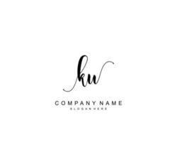 anfängliches ku-schönheitsmonogramm und elegantes logo-design, handschriftliches logo der ersten unterschrift, hochzeit, mode, blumen und botanik mit kreativer vorlage. vektor