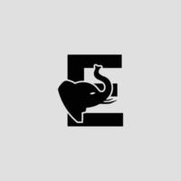 Anfangsbuchstabe e mit abstrakter Vektor-Logo-Vorlage, Zeichen oder Symbol für Elefanten. moderner elefantenkopf in den buchstaben e eingearbeitet. negatives raumkonzept mit moderner typografie. vektor