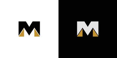 första m berg logotyp design stark och modern vektor