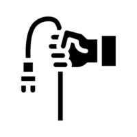 Hand, die Kabelsymbol-Vektor-Glyphen-Illustration hält vektor