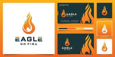 Phönix in Feuer Flamme Logo-Design-Vektor-Vorlage. modernes Logodesign und Visitenkarte. vektor