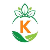 ökologie gesundheit auf buchstabe k öko-bio-logo frisch, landwirtschaft bauernhof gemüse. gesunde vegetarische bio-öko-lebensmittelvorlage vektor