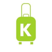 buchstabe k reiselogo. reisetasche urlaubsflugzeug mit tasche tour und tourismusunternehmen logo vektor