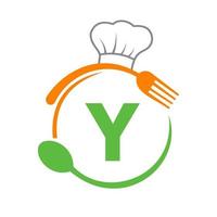 buchstabe y-logo mit kochmütze, löffel und gabel für restaurantlogo. Restaurant-Logo vektor