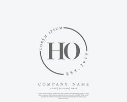 första ho feminin logotyp skönhet monogram och elegant logotyp design, handstil logotyp av första signatur, bröllop, mode, blommig och botanisk med kreativ mall vektor