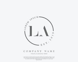 första la feminin logotyp skönhet monogram och elegant logotyp design, handstil logotyp av första signatur, bröllop, mode, blommig och botanisk med kreativ mall vektor