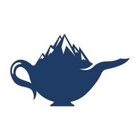 Wasserkocher Mountain Logo Konzeptdesign. Berg-Teekanne-Logo-Vektor. vektor