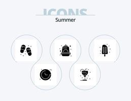 Sommer-Glyphen-Icon-Pack 5 Icon-Design. Creme. Berg. Stroh. Tasche. Hausschuhe vektor