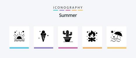 sommar glyf 5 ikon packa Inklusive paraply. brand. kaktus. lägereld. bål. kreativ ikoner design vektor