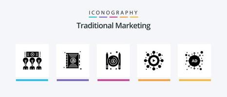 traditionell marknadsföring glyf 5 ikon packa Inklusive strategi. annons. artiklar. viral. nätverk. kreativ ikoner design vektor