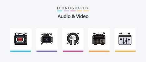 audio och video linje fylld 5 ikon packa Inklusive video. filma. spela Lagra. video kamera. kamera. kreativ ikoner design vektor