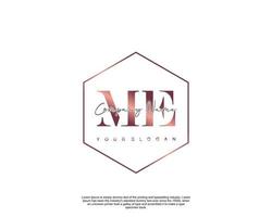 initial me feminines logo beauty monogramm und elegantes logo-design, handschrift logo der ersten unterschrift, hochzeit, mode, floral und botanisch mit kreativer vorlage vektor