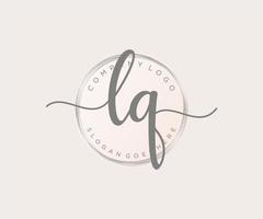 första lq feminin logotyp. användbar för natur, salong, spa, kosmetisk och skönhet logotyper. platt vektor logotyp design mall element.