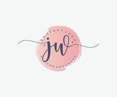 första jw feminin logotyp. användbar för natur, salong, spa, kosmetisk och skönhet logotyper. platt vektor logotyp design mall element.
