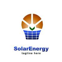 Solarenergie-Logo mit Glühbirnenform. erneuerbare grüne Energie-Vektor-Illustration vektor
