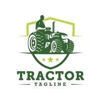 illustration av traktor i en ranch logotyp mall. redo tillverkad logotyp med vit isolerat bakgrund. vektor