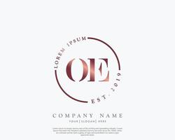 första brev oe feminin logotyp skönhet monogram och elegant logotyp design, handstil logotyp av första signatur, bröllop, mode, blommig och botanisk med kreativ mall vektor