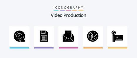 video produktion glyf 5 ikon packa Inklusive film stjärna. kändis. sd kort. meddelande kuvert. kreativ ikoner design vektor