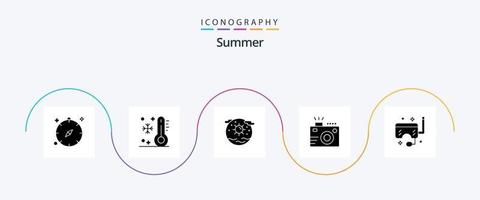 sommar glyf 5 ikon packa Inklusive Foto. kamera. temperatur. Sol. internationell vektor