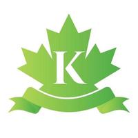 Kanadischer Rotahorn auf Siegel und Band des Buchstaben k. luxus heraldisches wappen logo element vintage lorbeer vektor