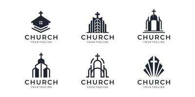 uppsättning av abstrakt kyrka logotyp. korsa på topp torn tak byggnad för kristen kyrka gemenskap. vektor