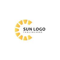 Sonne scheint helle Logo-Design-Vorlage vektor
