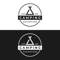 vintage und retro outdoor camping oder campingzelt vorlage logo.with zelt, bäume und lagerfeuer sign.camping für abenteurer, pfadfinder, kletterer. vektor