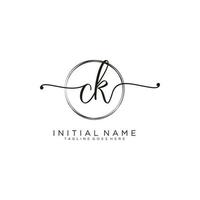 Initiale ck feminin Logo Sammlungen Vorlage. Handschrift Logo von Initiale Unterschrift, Hochzeit, Mode, Schmuck, Boutique, Blumen- und botanisch mit kreativ Vorlage zum irgendein Unternehmen oder Geschäft. vektor