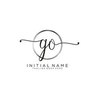 Initiale gehen feminin Logo Sammlungen Vorlage. Handschrift Logo von Initiale Unterschrift, Hochzeit, Mode, Schmuck, Boutique, Blumen- und botanisch mit kreativ Vorlage zum irgendein Unternehmen oder Geschäft. vektor