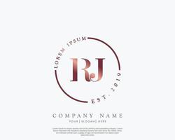 Initiale rj feminin Logo Schönheit Monogramm und elegant Logo Design, Handschrift Logo von Initiale Unterschrift, Hochzeit, Mode, Blumen- und botanisch mit kreativ Vorlage vektor