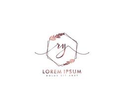 första ry feminin logotyp skönhet monogram och elegant logotyp design, handstil logotyp av första signatur, bröllop, mode, blommig och botanisk med kreativ mall vektor